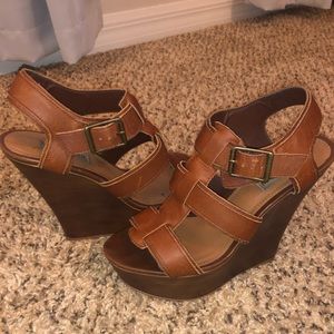 Brown Steve Madden 5” wedge sandals